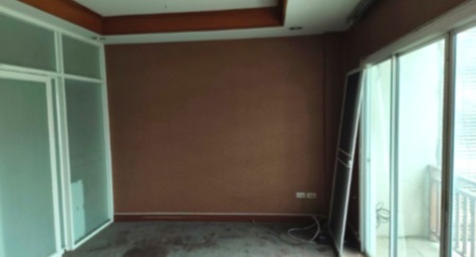 Reihenhaus zum Kauf mit 5 Zimmer in Bang Kruai, Nonthaburi