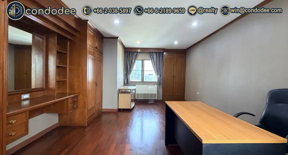 Wohnung zum Kauf mit 3 Zimmer in Khlong Toei, Bangkok