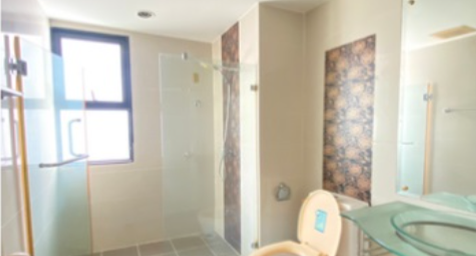 For sale 2 bedrooms condo in Bang Lamung, Chonburi