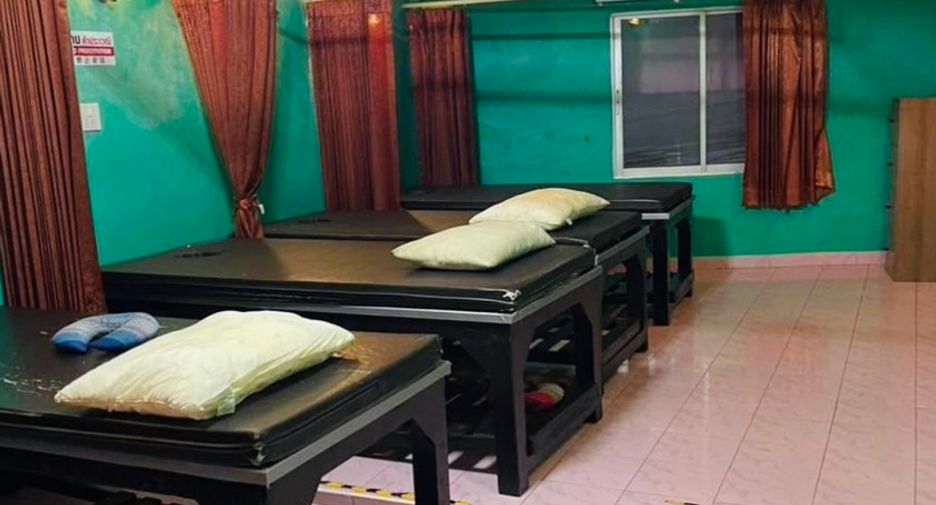 For sale 3 bedrooms retail Space in Bang Lamung, Chonburi