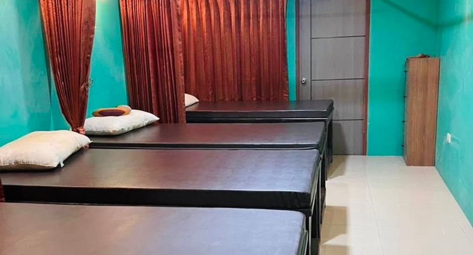 For sale 3 bedrooms retail Space in Bang Lamung, Chonburi
