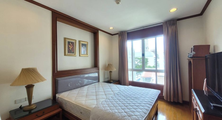 For rent 2 bedrooms condo in Khlong Toei, Bangkok