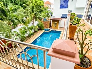 Haus zur Miete mit 4 Zimmer in Bang Lamung, Chonburi