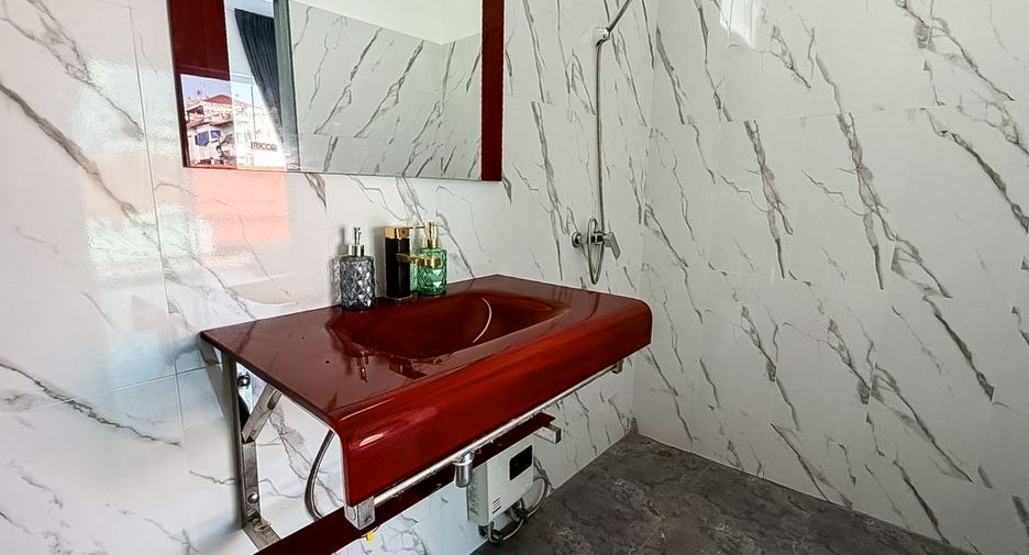 For sale 6 bedrooms house in Bang Lamung, Chonburi