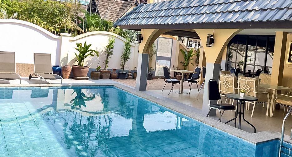 Local comercial en venta de 12 habitaciones en Bang Lamung, Chonburi