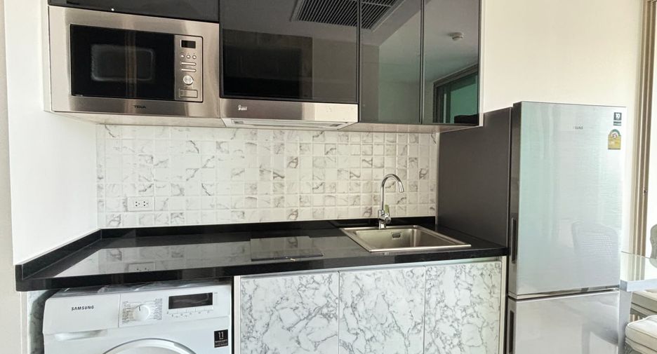 For sale 1 bed condo in Bang Lamung, Chonburi