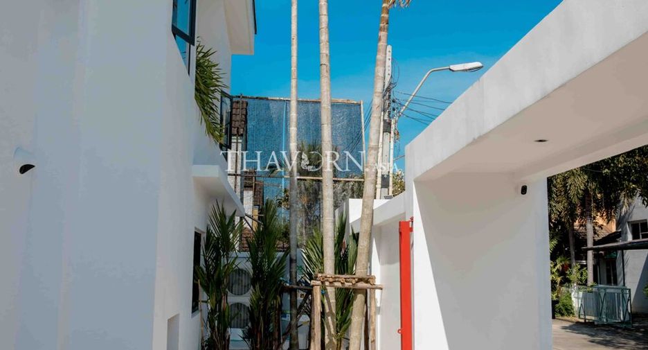 For sale 8 bedrooms house in Sattahip, Chonburi