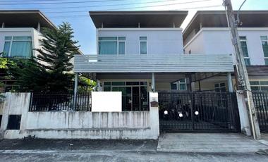 出售 1 卧室 独立屋 在 Si Racha, Chon Buri