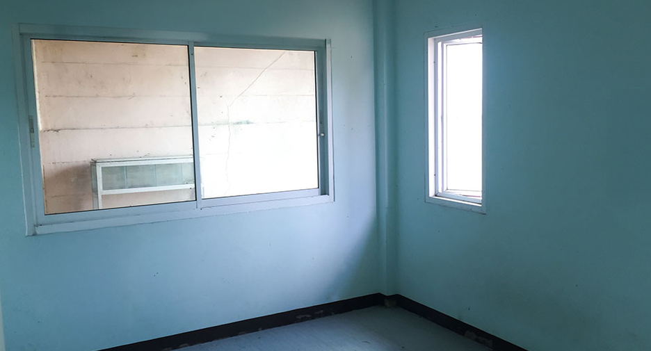 À vendre 2 chambres maison à Si Racha, Chonburi