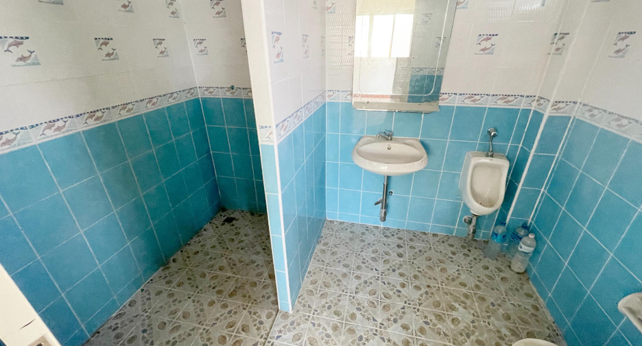 出售 3 卧室 独立屋 在 Si Racha, Chon Buri