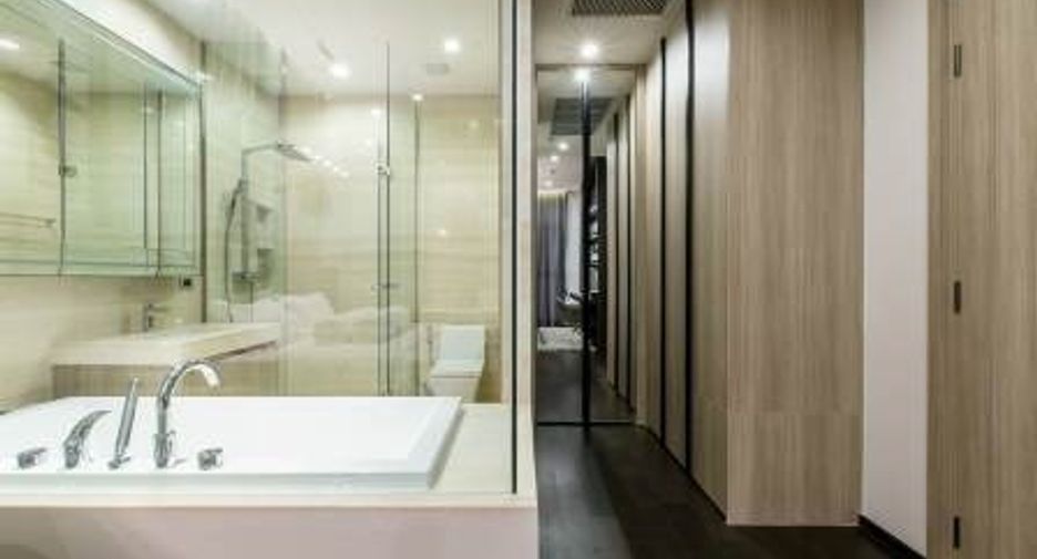 Condo en alquiler de 2 habitaciones en Khlong Toei, Bangkok