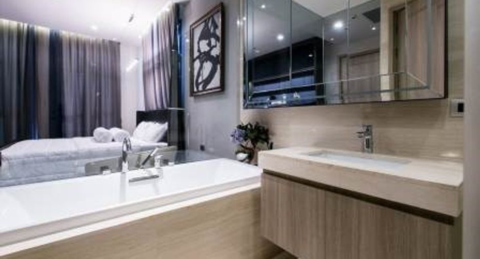Condo en alquiler de 2 habitaciones en Khlong Toei, Bangkok