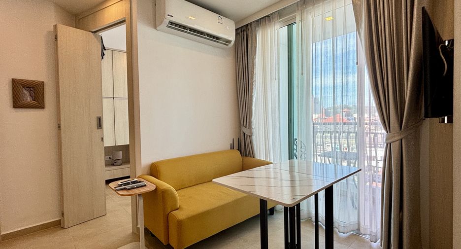 For sale 2 ベッドルーム condo in Bang Lamung, Chonburi