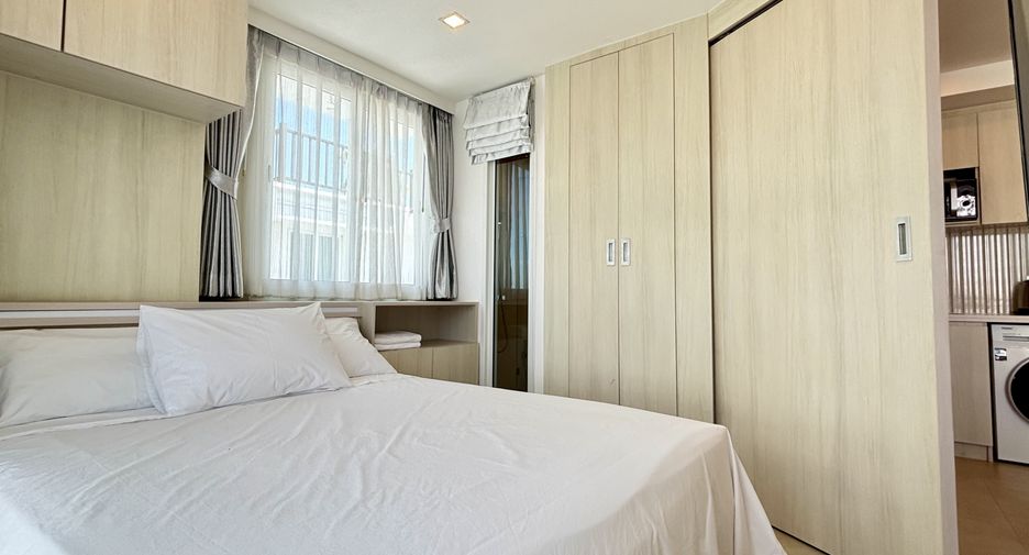 For sale 2 ベッドルーム condo in Bang Lamung, Chonburi