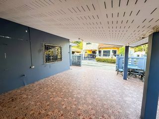 Haus zum Kauf mit 2 Zimmer in Bang Lamung, Chonburi