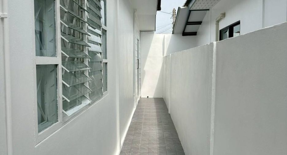 For sale 3 bedrooms house in East Pattaya, Pattaya