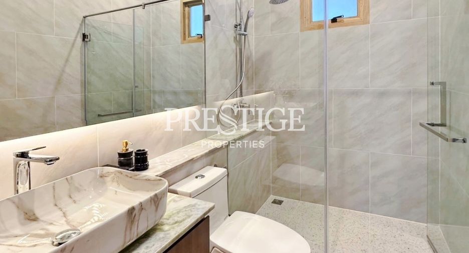 For sale 4 ベッドルーム house in Bang Lamung, Chonburi
