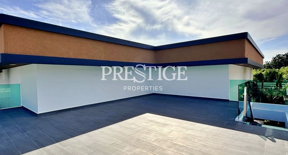 For sale 4 ベッドルーム house in Bang Lamung, Chonburi