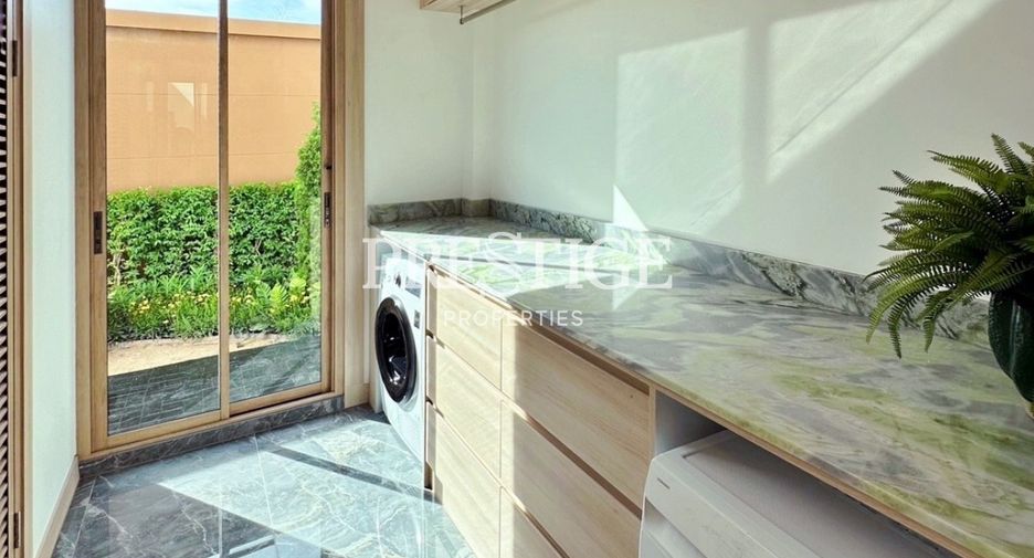 For sale 4 ベッドルーム house in Bang Lamung, Chonburi
