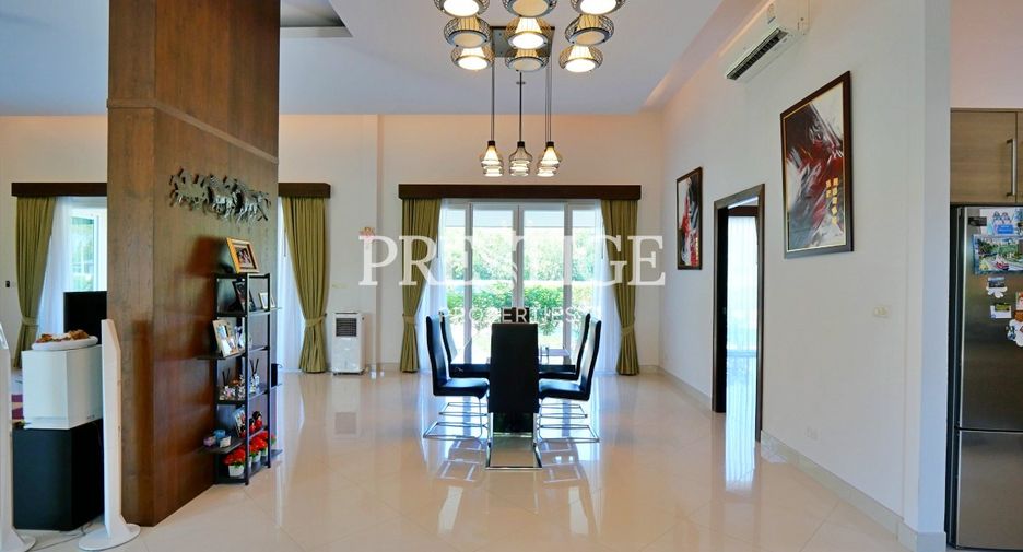À vendre 4 chambres maison à Bang Lamung, Chonburi