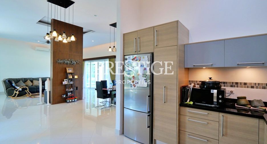 À vendre 4 chambres maison à Bang Lamung, Chonburi