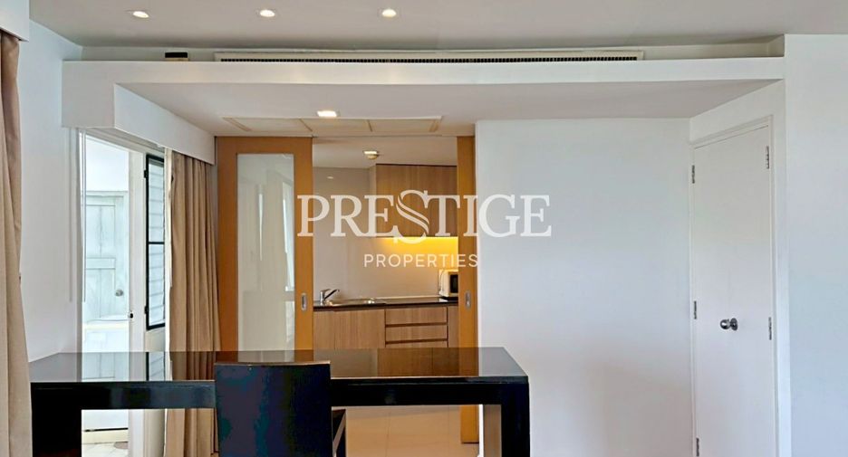 For rent 2 bedrooms condo in Pratumnak, Pattaya