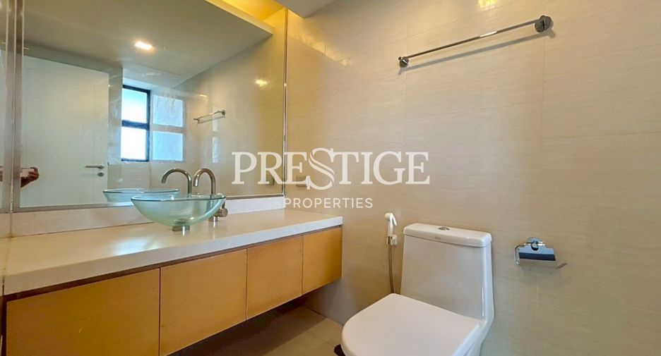 For rent 2 bedrooms condo in Pratumnak, Pattaya