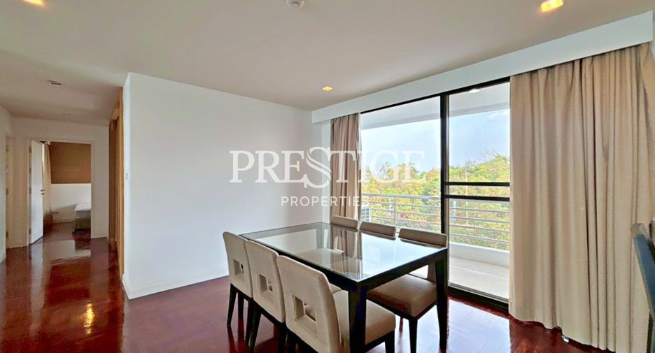For rent 2 bedrooms condo in Pratumnak, Pattaya