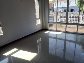 Haus zum Kauf mit 2 Zimmer in Mueang Rayong, Rayong