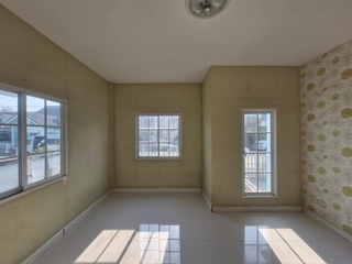 Haus zum Kauf mit 2 Zimmer in Pluak Daeng, Rayong