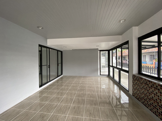 Haus zum Kauf mit 3 Zimmer in Mueang Rayong, Rayong