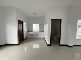 Haus zum Kauf mit 2 Zimmer in Pluak Daeng, Rayong