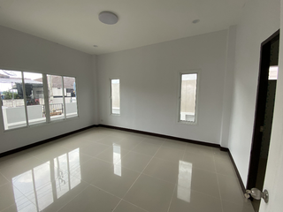 Haus zum Kauf mit 2 Zimmer in Pluak Daeng, Rayong