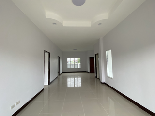 Haus zum Kauf mit 2 Zimmer in Pluak Daeng, Rayong