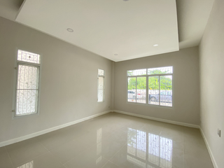 For sale 3 ベッドルーム house in Ban Chang, Rayong