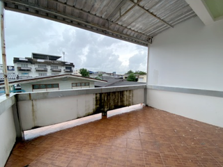 Gewerbefläche zum Kauf mit 3 Zimmer in Mueang Rayong, Rayong