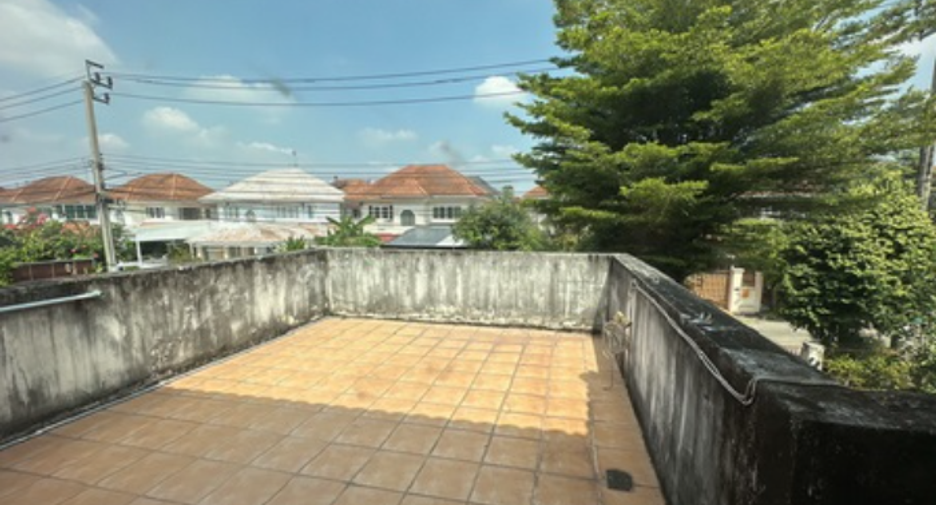 For sale 3 bedrooms house in Sai Mai, Bangkok