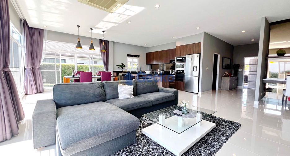 Casa en venta de 3 habitaciones en Bang Lamung, Chonburi