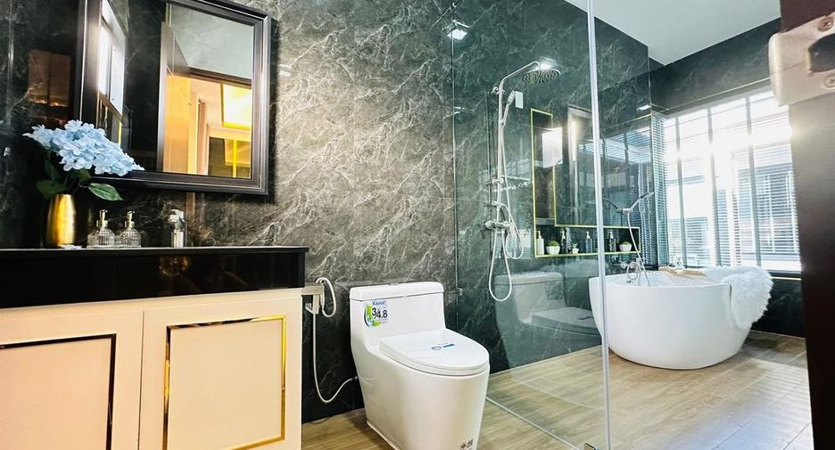 For sale 3 bedrooms house in Bang Lamung, Chonburi
