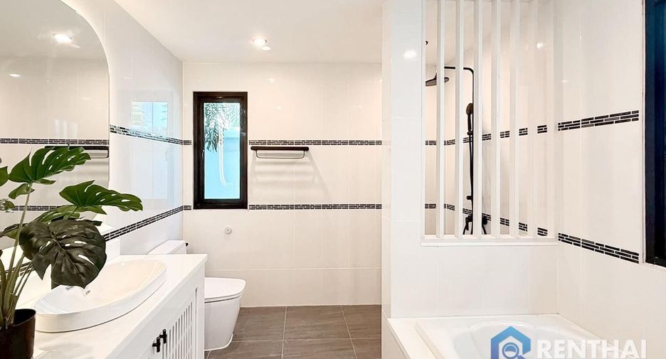 For sale 3 bedrooms house in Bang Lamung, Chonburi