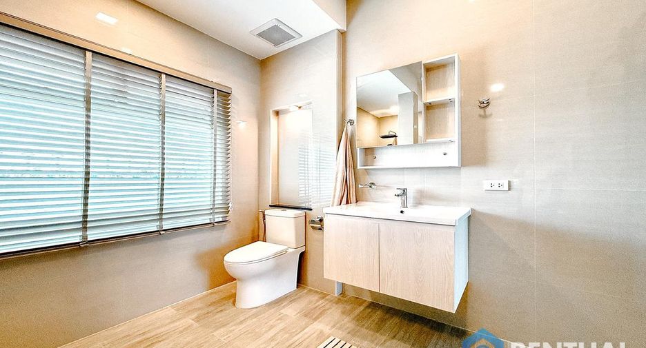 For sale 3 bedrooms house in Bang Lamung, Chonburi