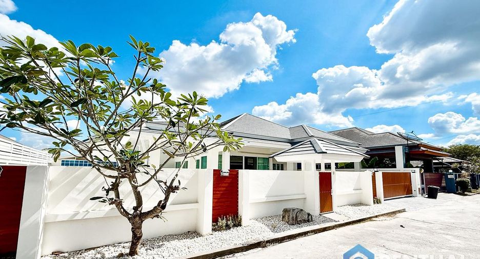 For sale 3 bedrooms house in Bang Lamung, Chonburi