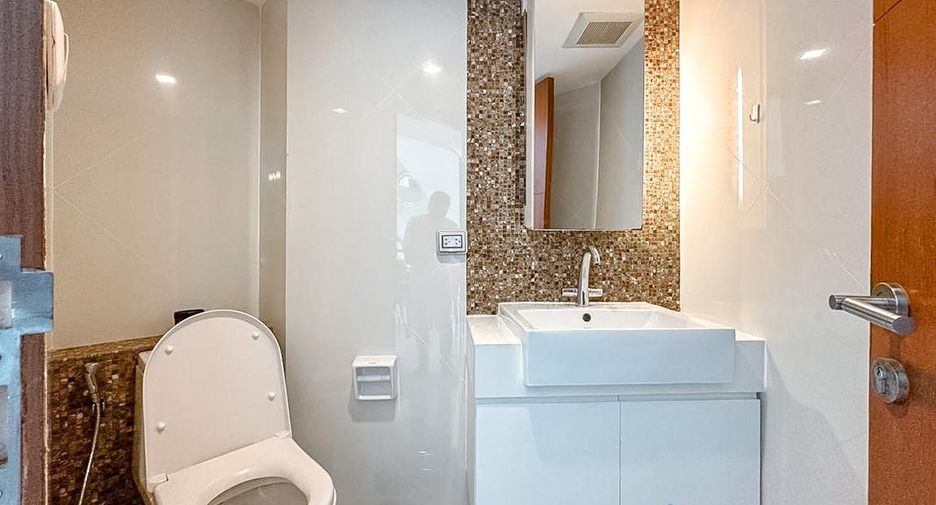 Condo en alquiler y en venta de 2 habitaciones en Bang Lamung, Chonburi