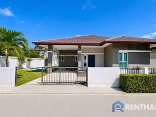 For rent and for sale 4 bedrooms house in Bang Lamung, Chonburi