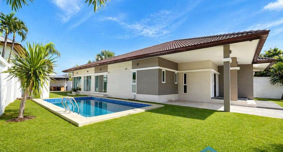 For rent and for sale 4 bedrooms house in Bang Lamung, Chonburi