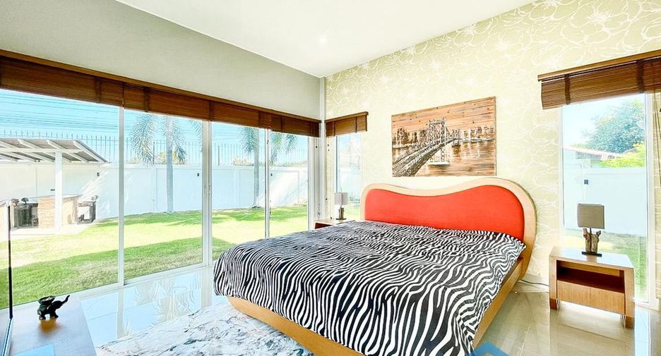 For rent and for sale 4 bedrooms house in Bang Lamung, Chonburi