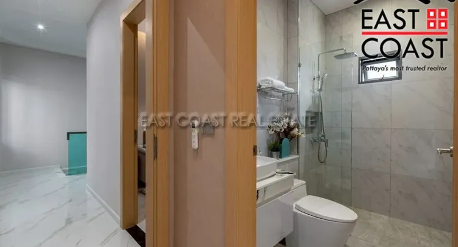 Casa en venta de 4 habitaciones en Bang Lamung, Chonburi