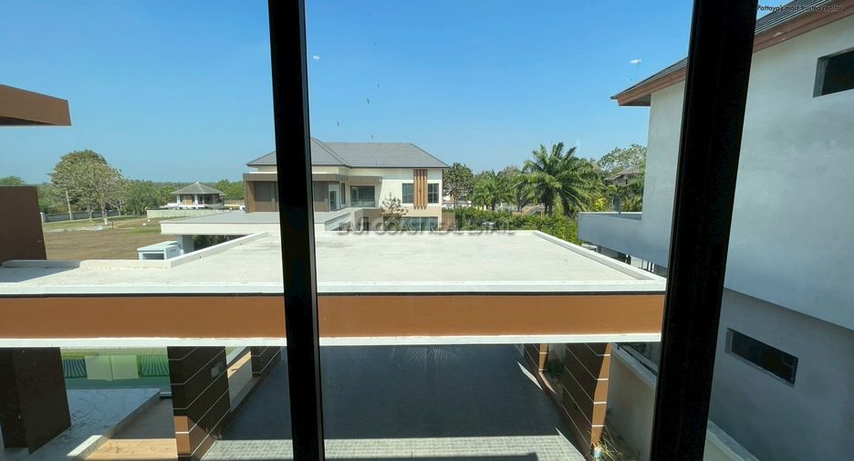 Casa en venta de 3 habitaciones en Bang Lamung, Chonburi