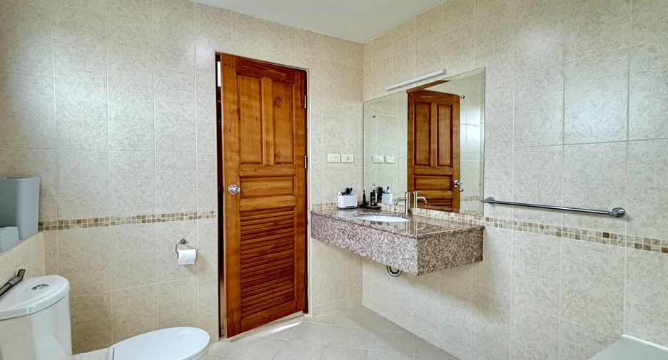 À vendre 3 chambres condo à Jomtien, Pattaya