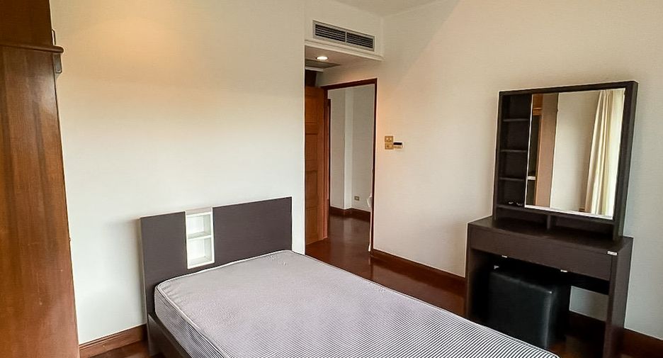 Wohnung zur Miete mit 3 Zimmer in Si Racha, Chonburi